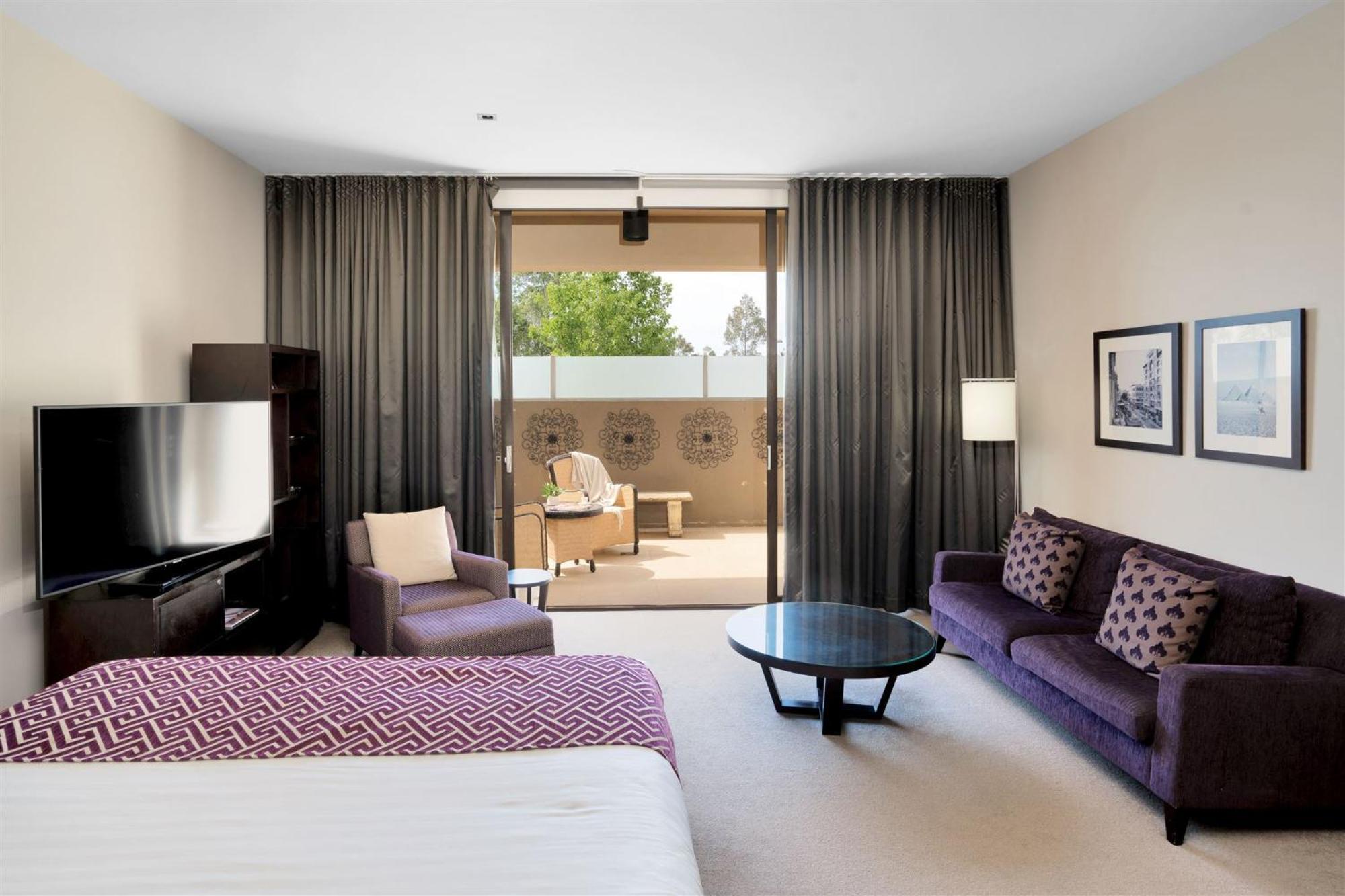 Chateau Elan At The Vintage Pokolbin Exterior foto A guest room at the Hilton San Diego Bayfront