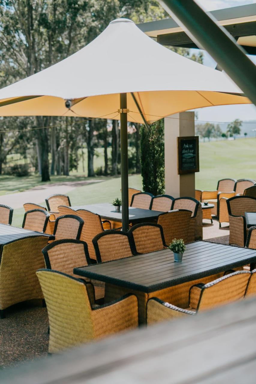 Chateau Elan At The Vintage Pokolbin Exterior foto Clubhouse at the 2019 Women's Open